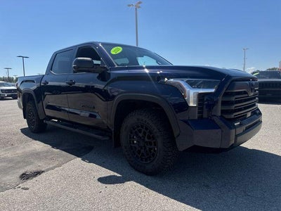 2026 Toyota Tundra 4WD 4WD SR5 CrewMax 5.5' Bed (SE)