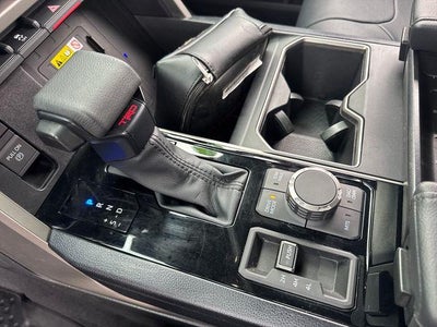2026 Toyota Tundra 4WD 4WD SR5 CrewMax 5.5' Bed (SE)