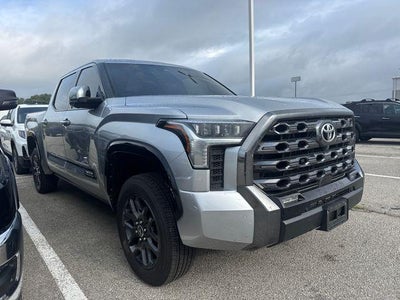 2023 Toyota Tundra 4WD 4WD Platinum CrewMax 5.5' Bed (Natl)