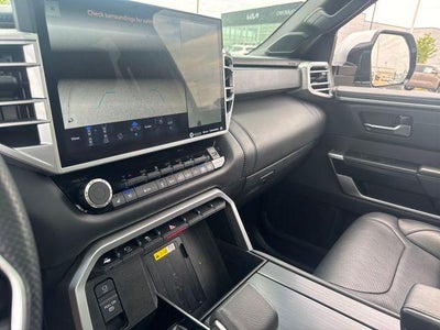 2023 Toyota Tundra 4WD 4WD Platinum CrewMax 5.5' Bed (Natl)