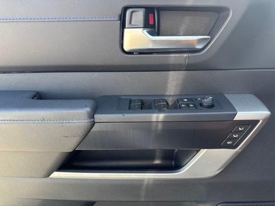 2025 Toyota Tundra 4WD 4WD Platinum Hybrid CrewMax 5.5' Bed (Natl)