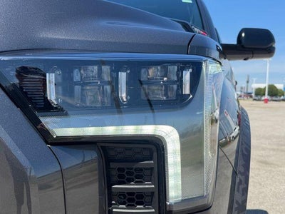 2026 Toyota Tundra 4WD 4WD TRD Pro Hybrid CrewMax 5.5' Bed (Natl)