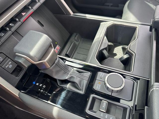 2026 Toyota Tundra 4WD 4WD Limited CrewMax 5.5' Bed (Natl)