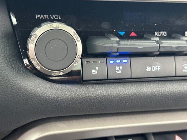 2025 Toyota Tundra 4WD 4WD Limited Hybrid CrewMax 5.5' Bed (Natl)