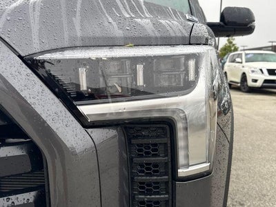 2025 Toyota Tundra 4WD 4WD Limited Hybrid CrewMax 5.5' Bed (Natl)