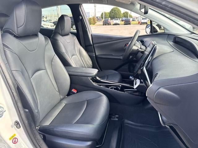 2017 Toyota Prius Prime Plus (Natl)