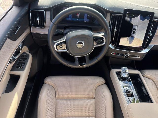 2025 Volvo XC90 2025.5 B6 AWD Ultra 7-Seater
