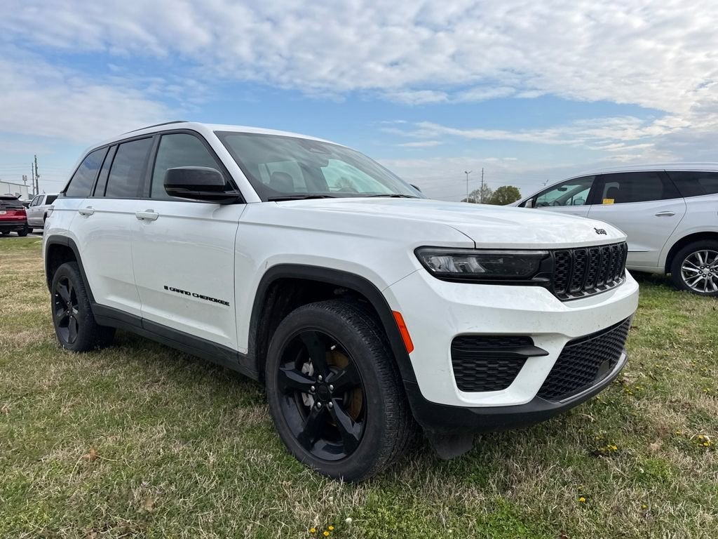 2025 Jeep Grand Cherokee Laredo