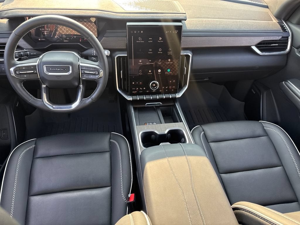 2025 GMC Acadia Denali