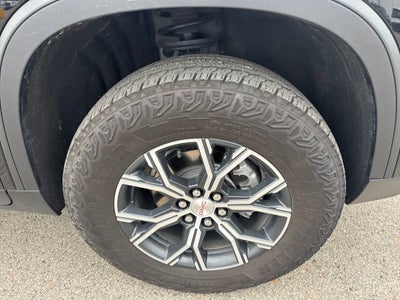 2025 GMC Acadia AT4