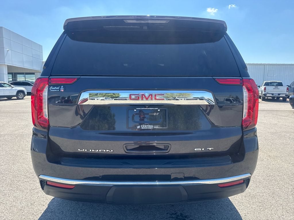 2023 GMC Yukon SLT