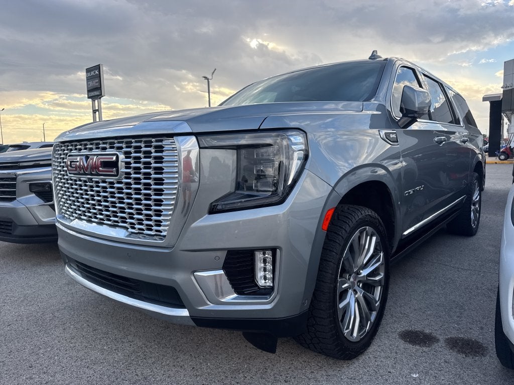 2023 GMC Yukon XL Denali