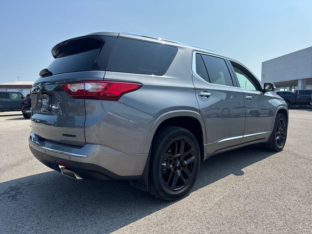 2021 Chevrolet Traverse Premier