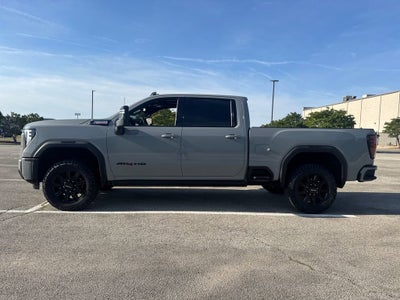 2025 GMC Sierra 2500 HD AT4