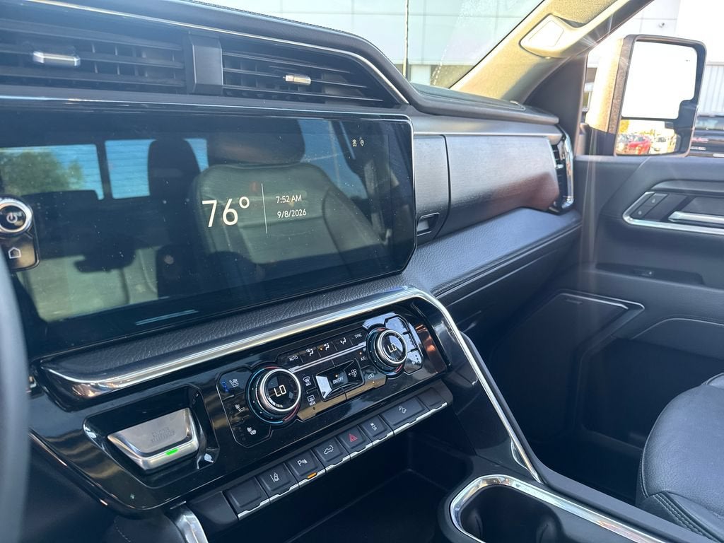2025 GMC Sierra 2500 HD Denali