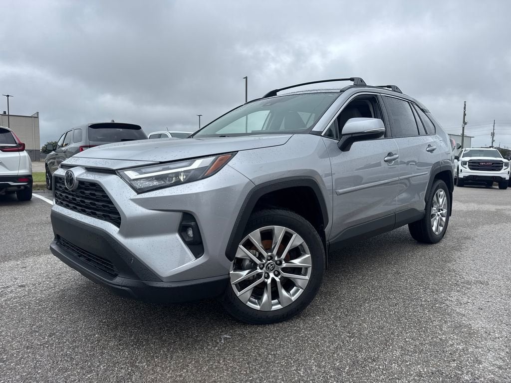 2025 Toyota RAV4 XLE Premium