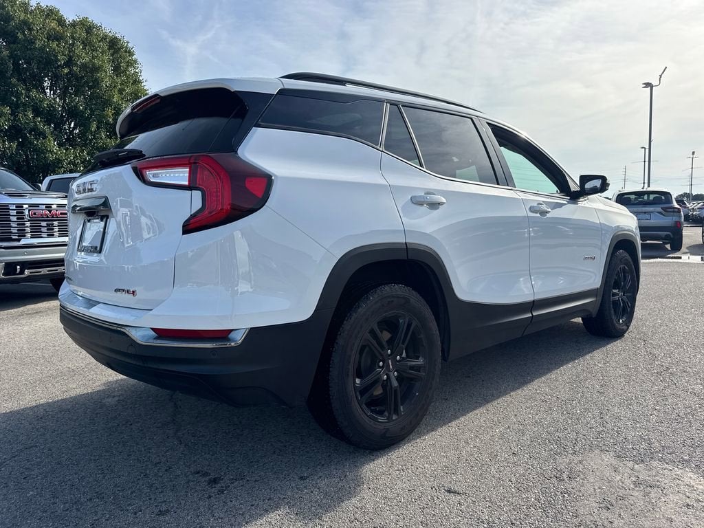 2024 GMC Terrain AT4