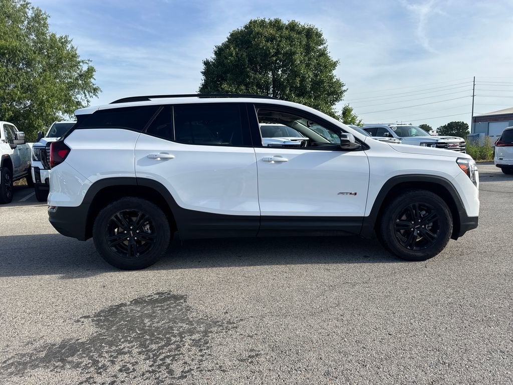 2024 GMC Terrain AT4