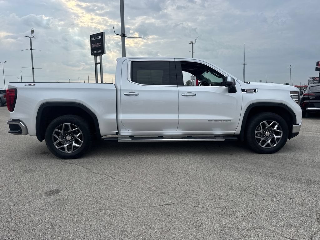 2025 GMC Sierra 1500 SLT