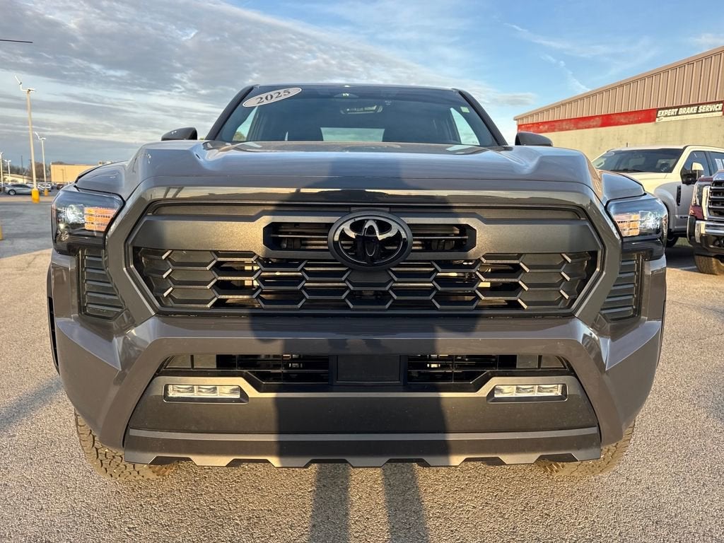 2025 Toyota Tacoma 4WD SR