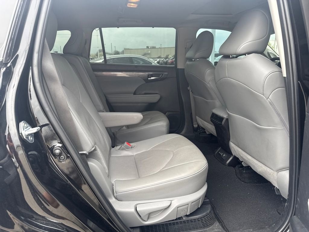 2025 Toyota Highlander Hybrid Limited