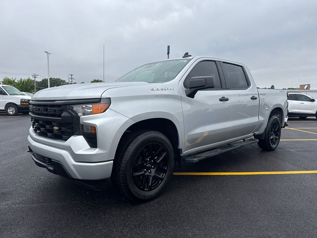 2022 Chevrolet Silverado 1500 Custom