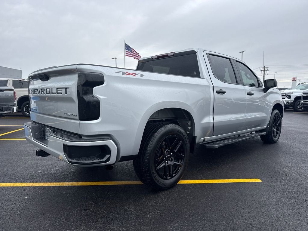 2022 Chevrolet Silverado 1500 Custom