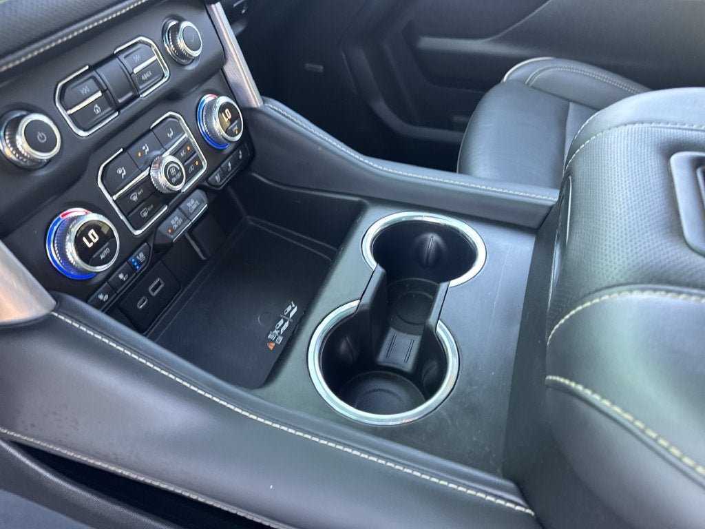 2022 GMC Yukon SLT