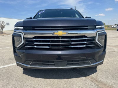 2025 Chevrolet Suburban LT