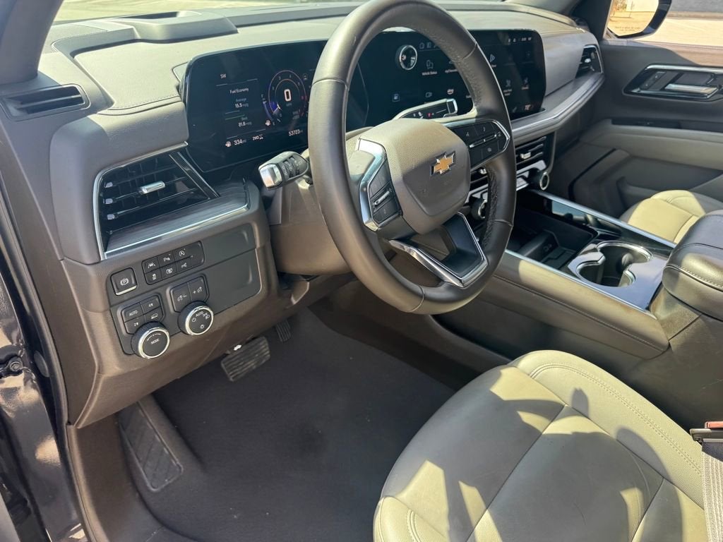 2025 Chevrolet Suburban LT