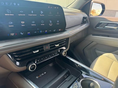 2025 Chevrolet Suburban LT