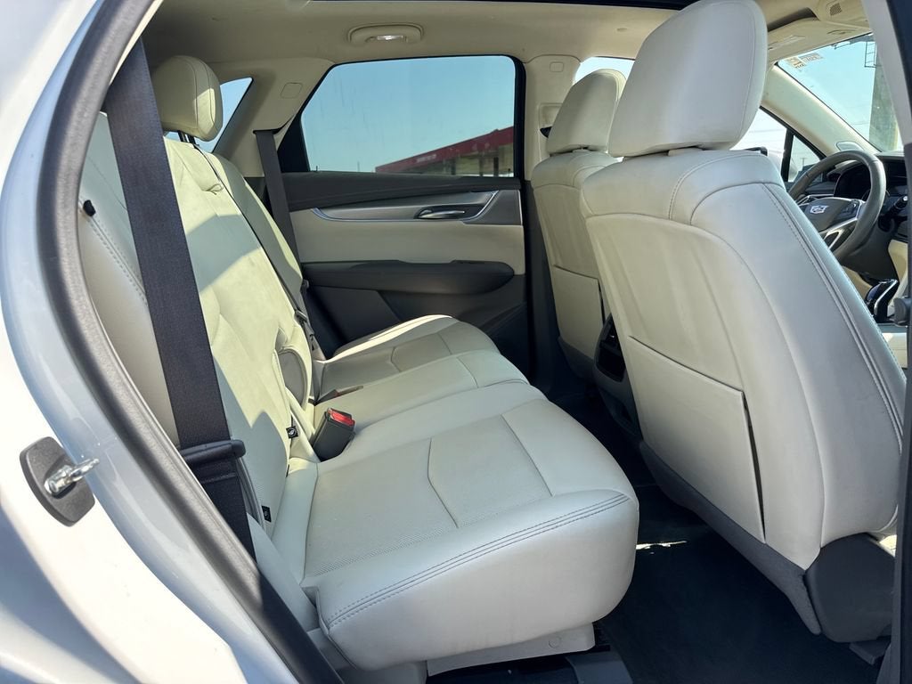 2022 Cadillac XT5 FWD Premium Luxury