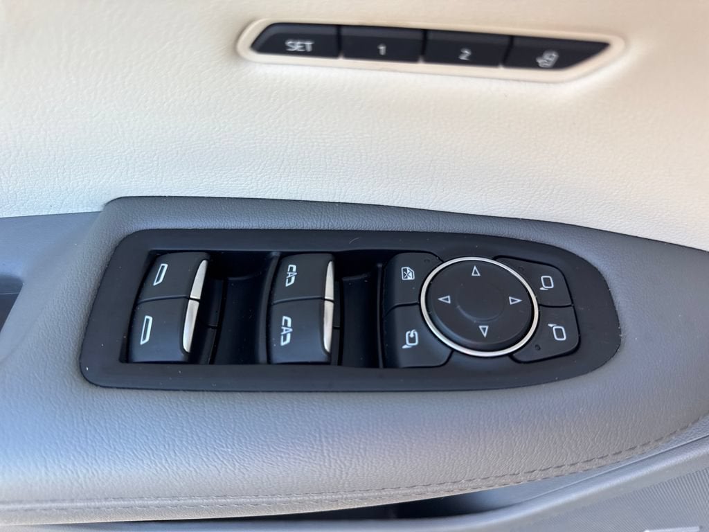 2022 Cadillac XT5 FWD Premium Luxury