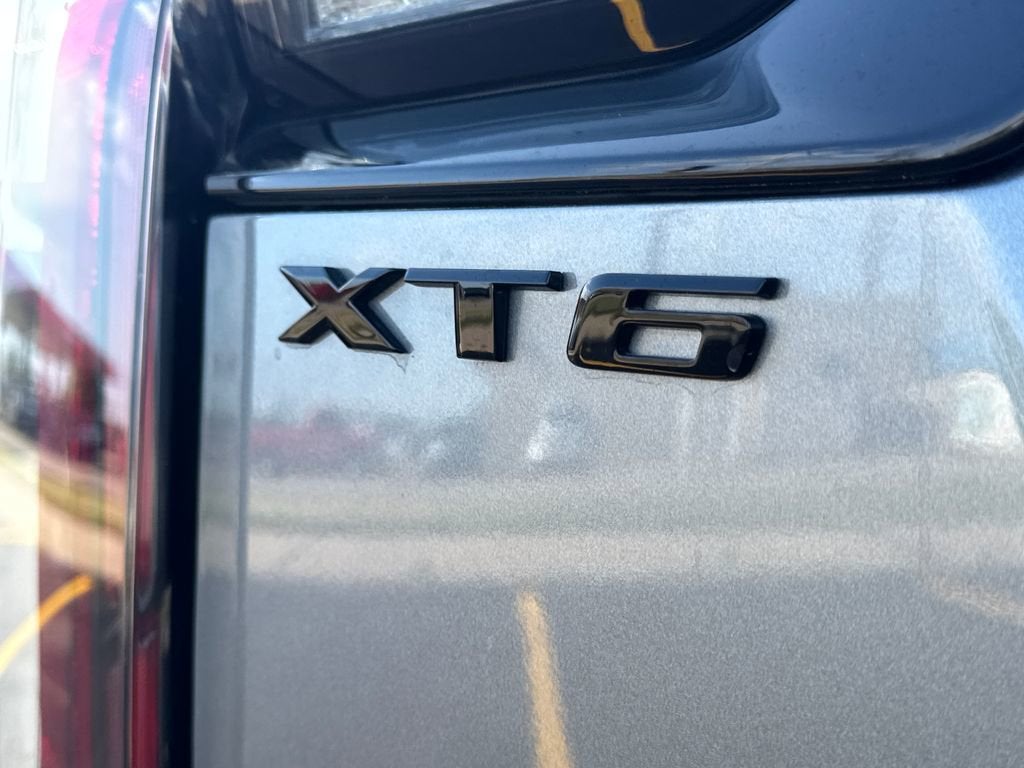 2023 Cadillac XT6 Sport