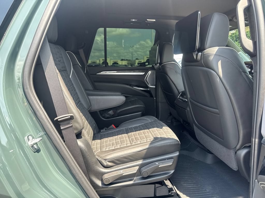2025 Cadillac Escalade Escalade-V