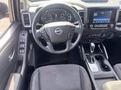 2022 Nissan Frontier SV