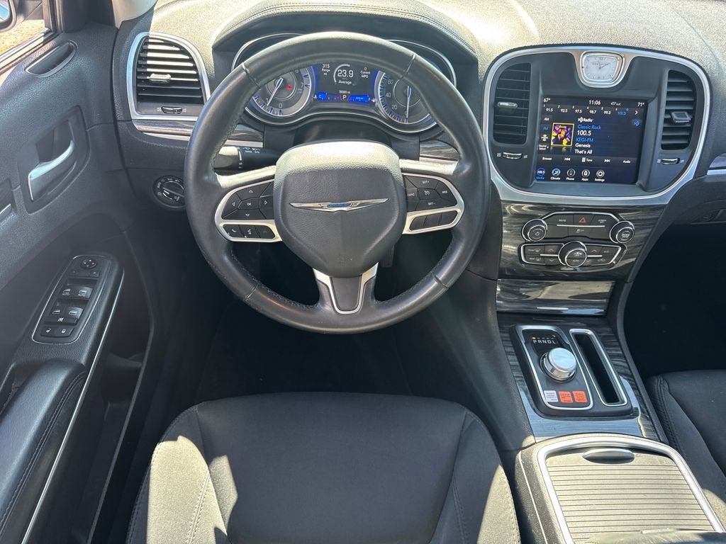2021 Chrysler 300 Touring