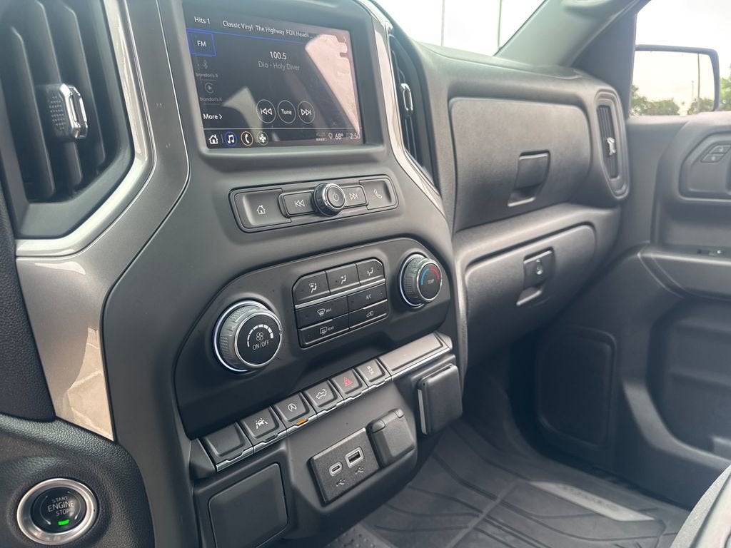 2024 Chevrolet Silverado 1500 Custom
