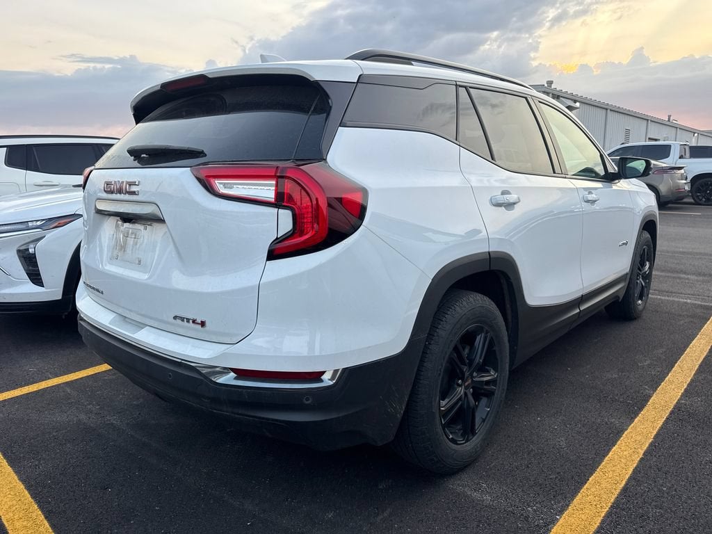 2024 GMC Terrain AT4