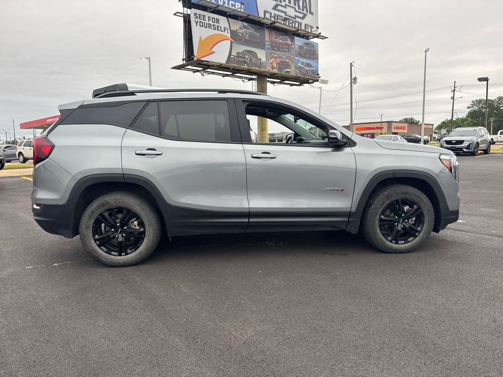 2024 GMC Terrain AT4