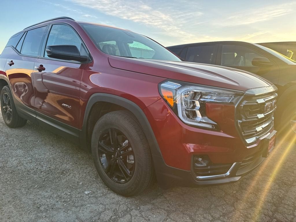 2024 GMC Terrain AT4