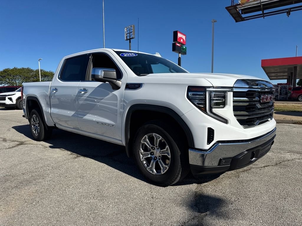 2025 GMC Sierra 1500 SLT