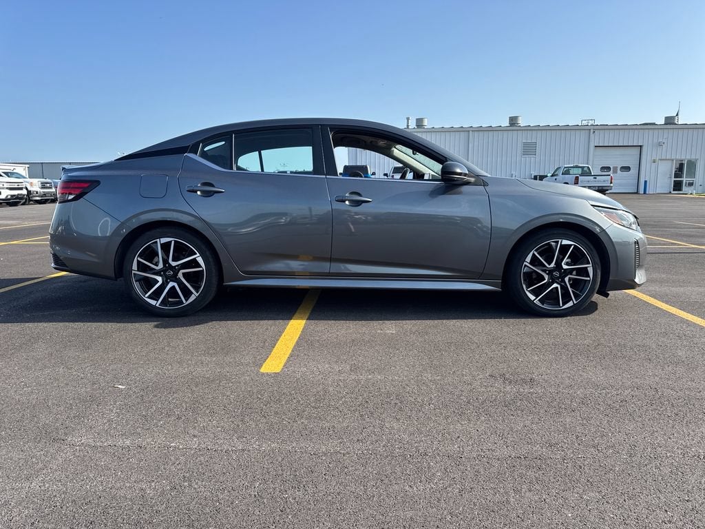 2025 Nissan Sentra SR