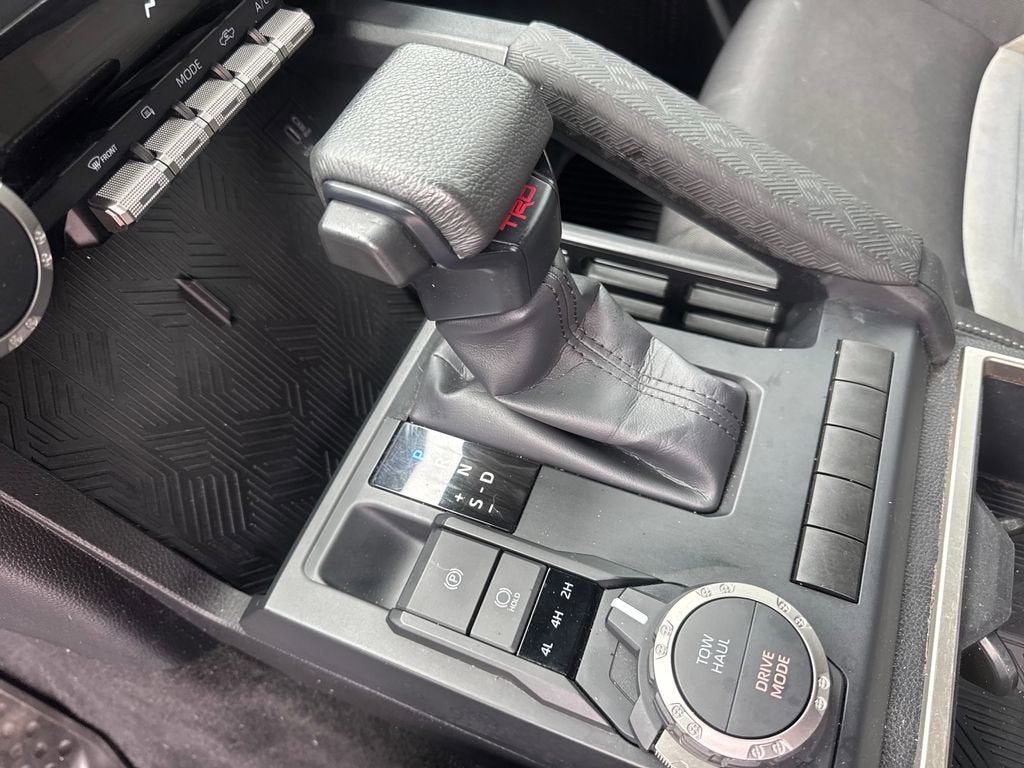 2024 Toyota Tacoma 4WD SR5