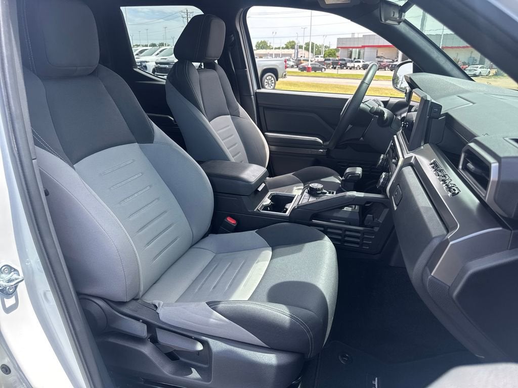 2024 Toyota Tacoma 4WD SR5