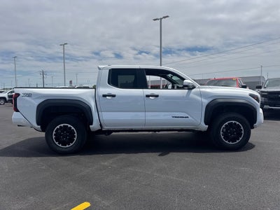2024 Toyota Tacoma 4WD SR5