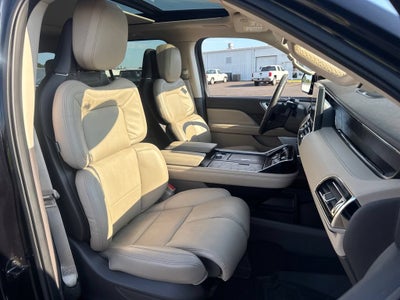 2023 Lincoln Navigator Reserve