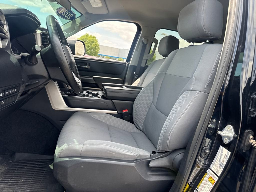 2023 Toyota Tundra 4WD SR5