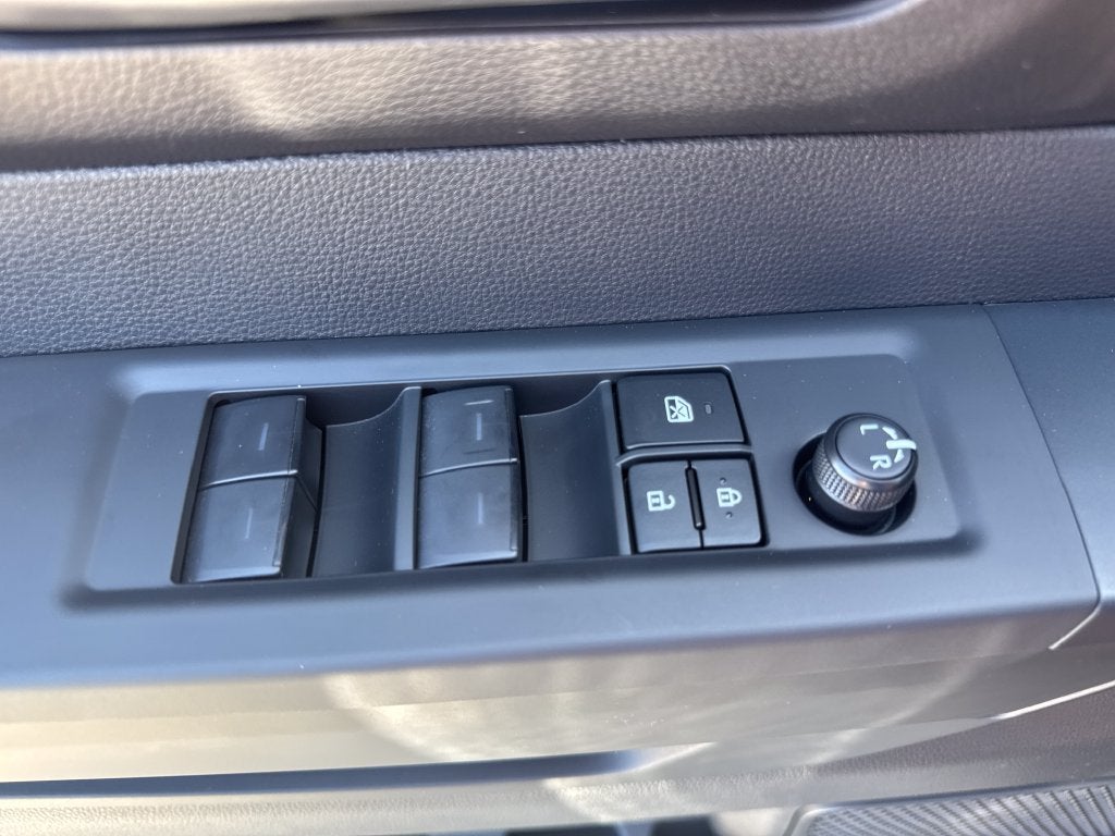2026 Toyota Tundra 4WD SR