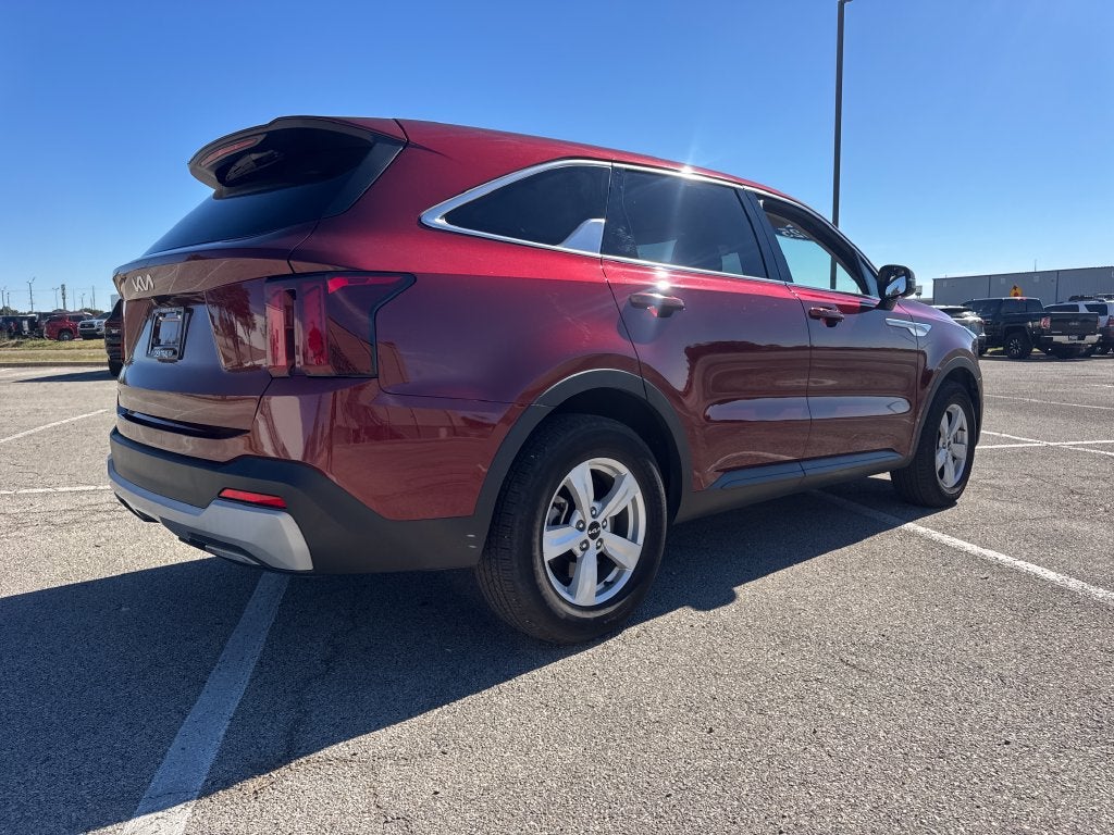 2025 Kia Sorento LX